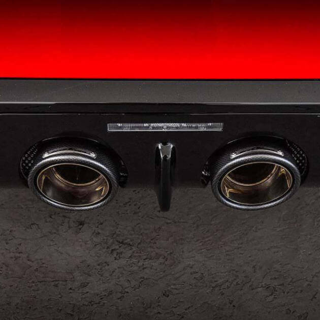 AC Schnitzer painting rear diffusor insert